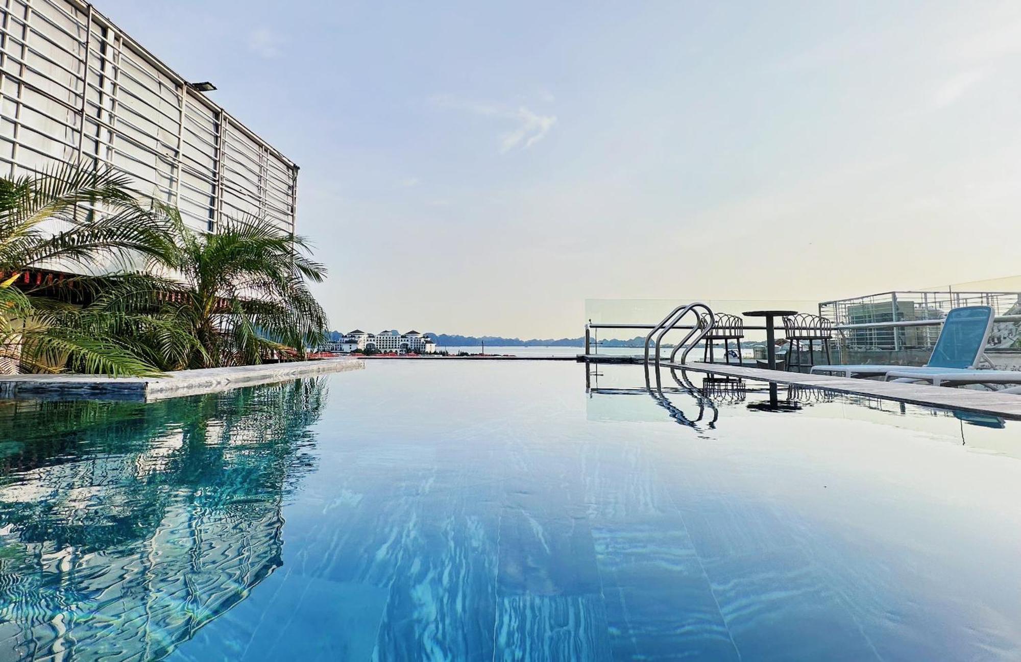 Green Suites Hotel Халонг Екстер'єр фото